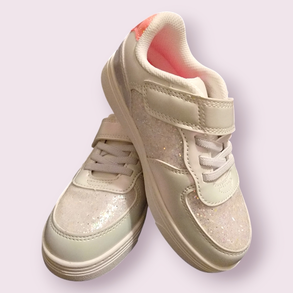 Cat and Jack girls sparkle sneakers - near perfect condition!